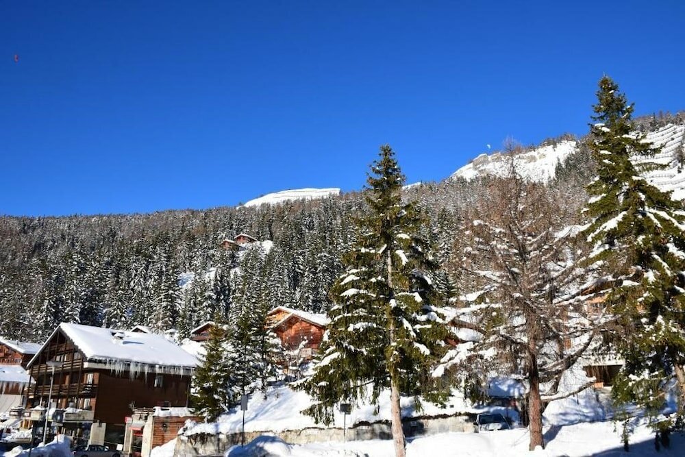 Фото Hotel des Masques