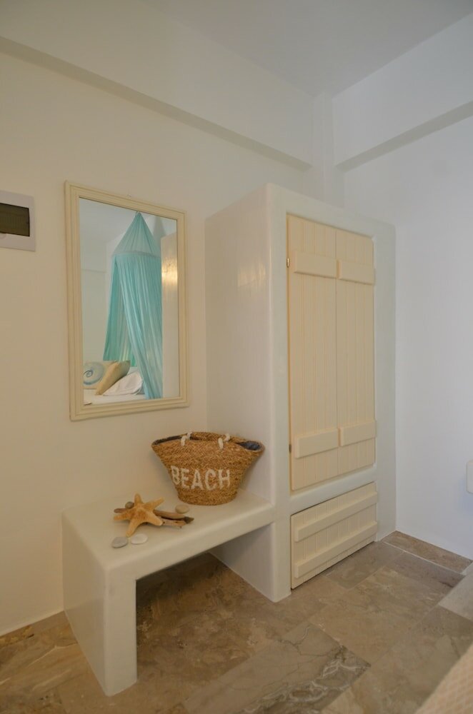 Фото Nufaro Traditional Studios