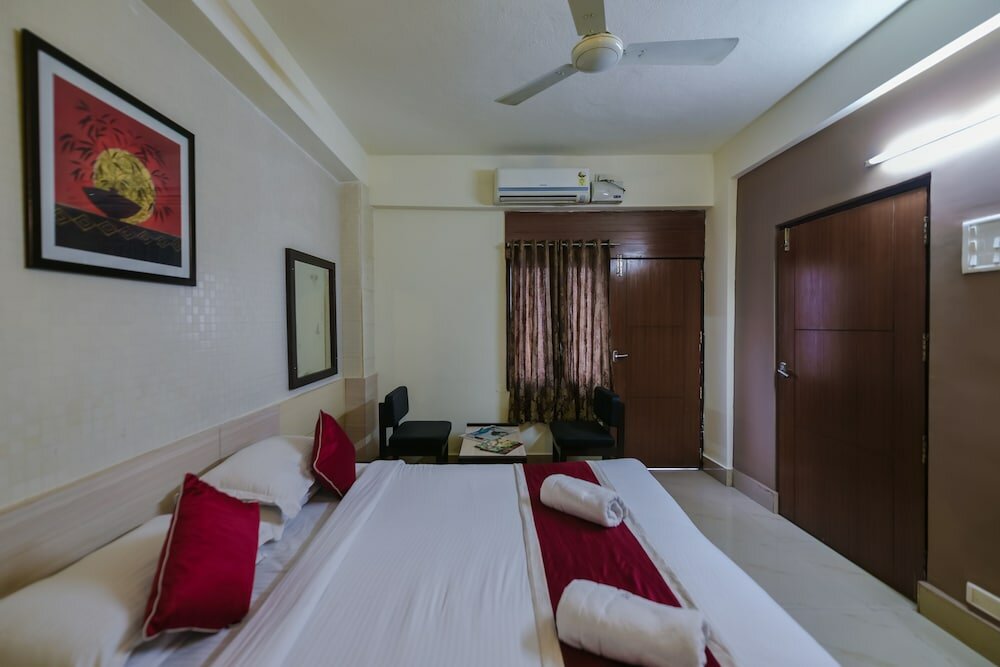 Фото Hotel Roopa