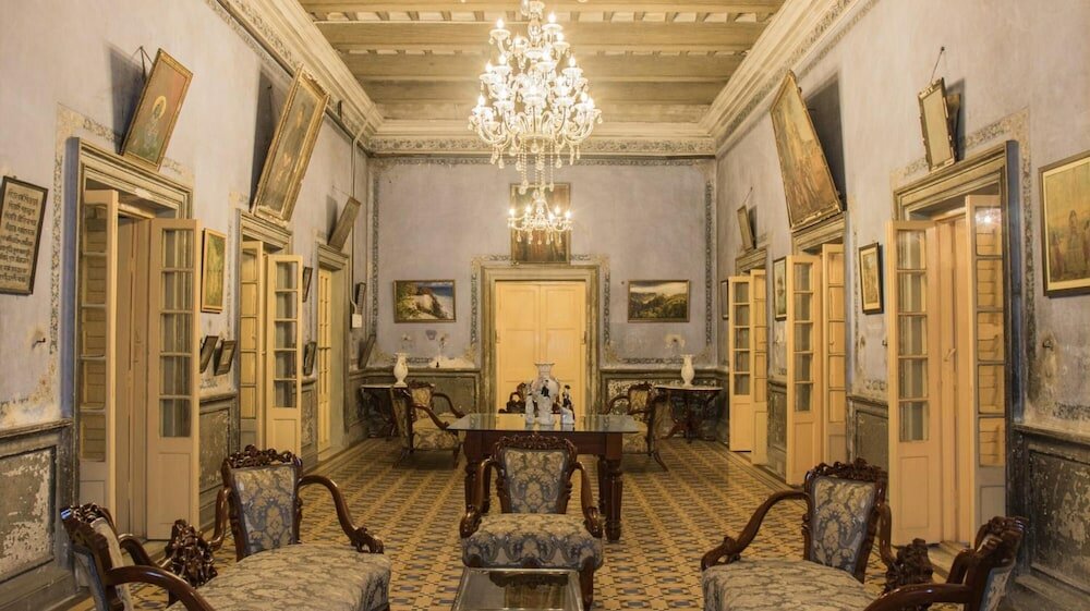 Фото Cossimbazar Palace of the Roys Rajbari