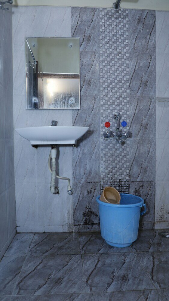 Фото Hotel Maruthi Residency Inn