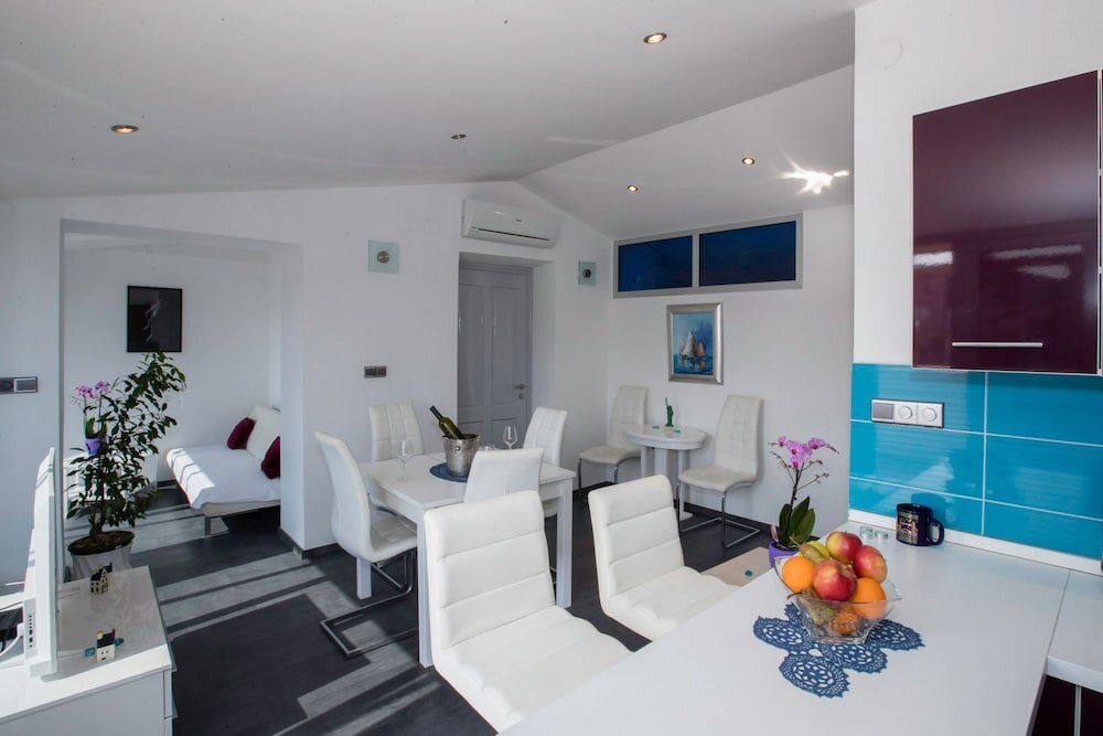 Фото Apartment Four tower