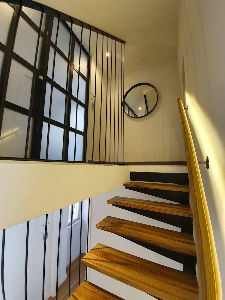 Фото The Suites at Central Split