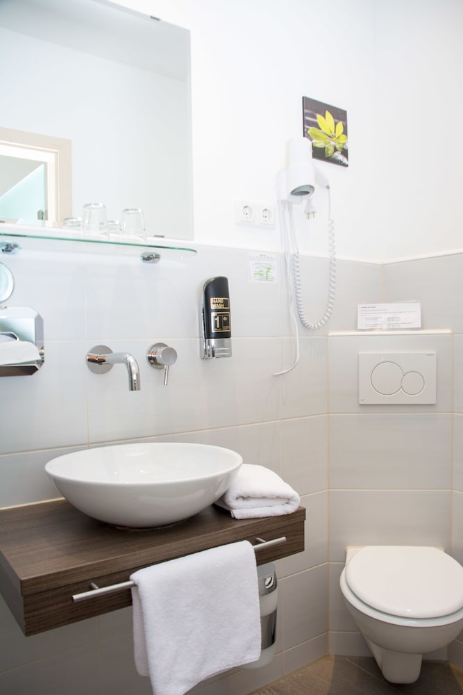 Фото Hotel Central