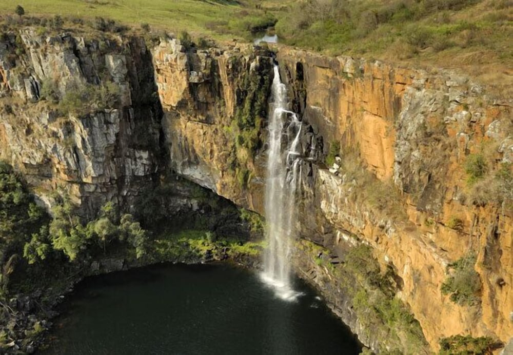 Фото Log Cabin & Settlers Village