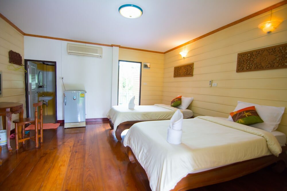 Фото Wattana Village Resort