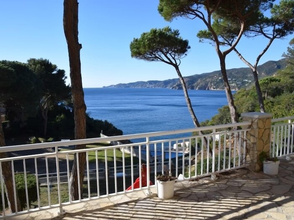 Фото Apartamento Senya Salvi Baixos