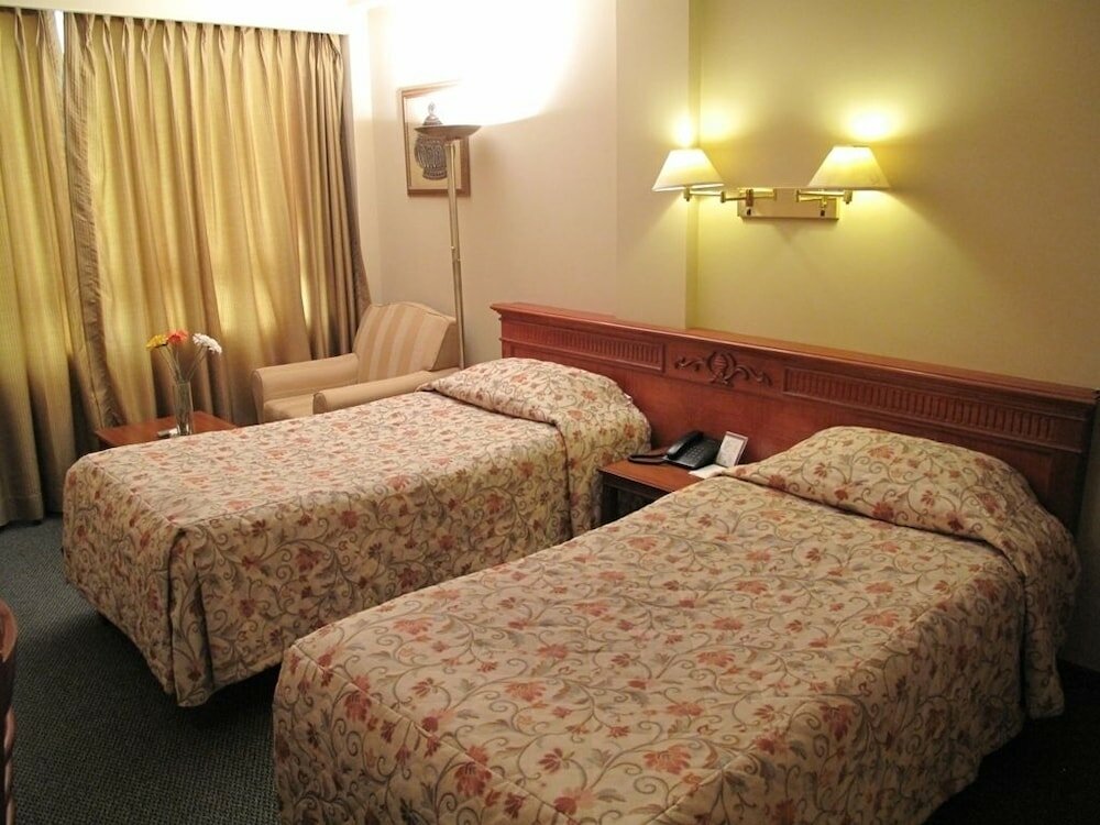 Фото Hotel Jumolhari