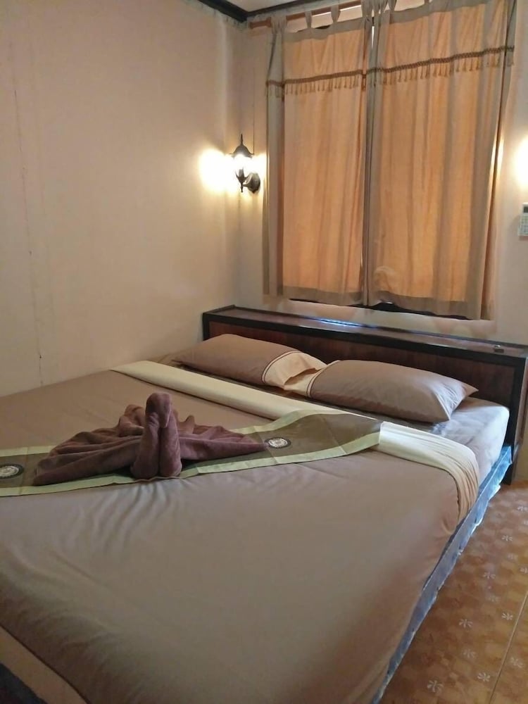 Фото Phi Phi Green Hill Resort