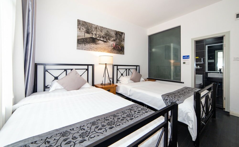 Фото Humble Inn Boutique Residence