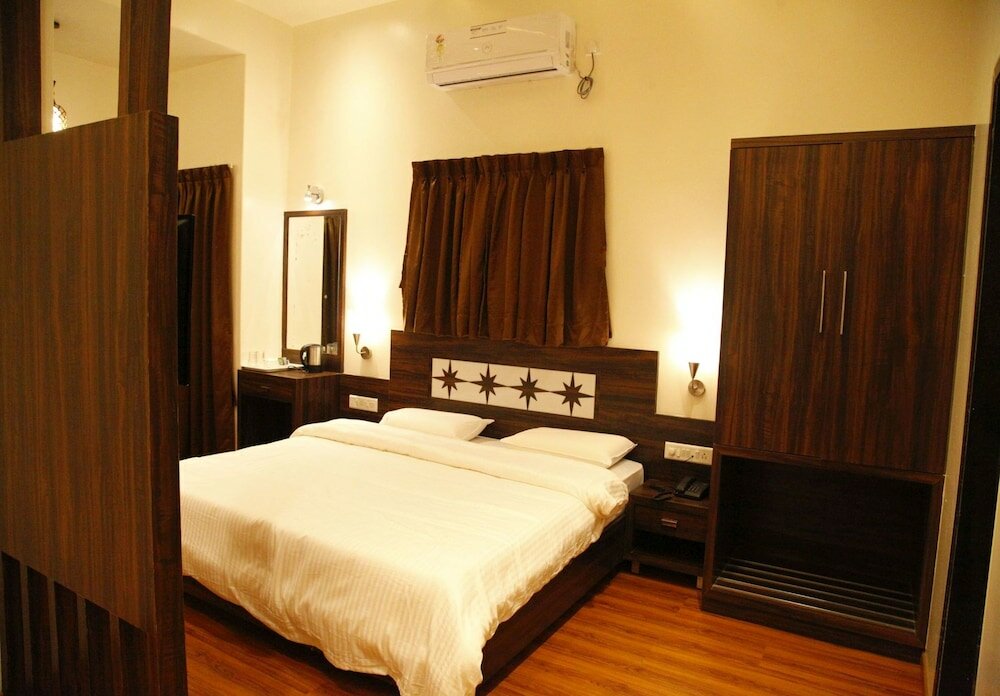 Фото Popular Hotel