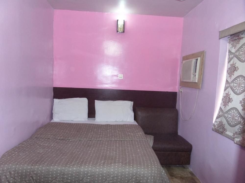 Фото Peaceland Hotel Ltd