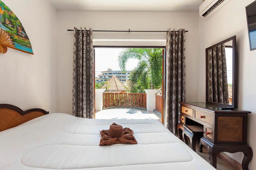 Фото Madee Villa - Pattaya Holiday House Walking Street