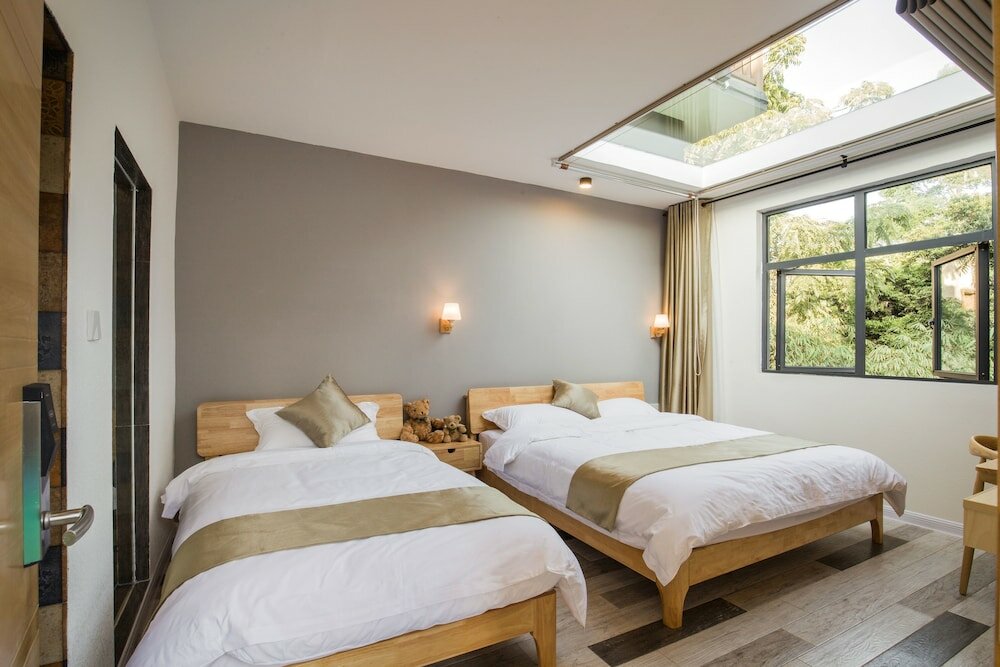 Фото Guilin Lakeside Yige Hotel