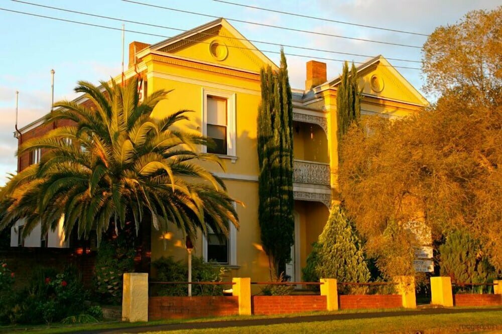 Hotel Campbell House, Victoria, photo