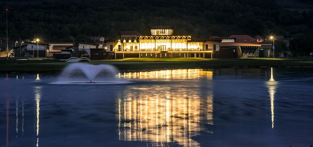 Фото Theodora Golf Club