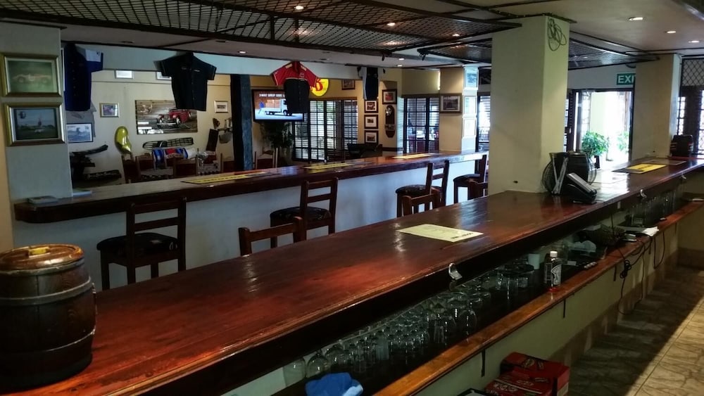 Фото Hillbillion Estate