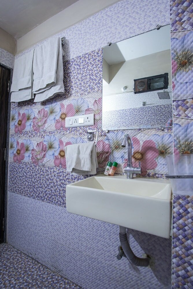 Фото Oyo 5253 Hotel Orange Lily