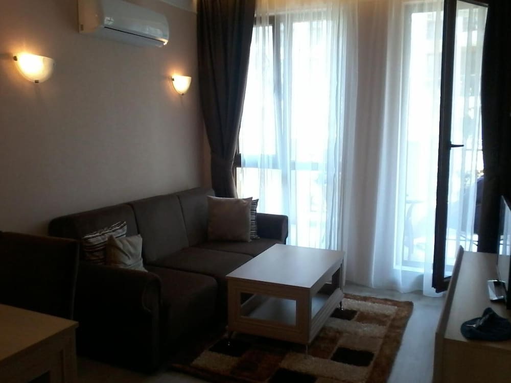 Фото Harmony Suites