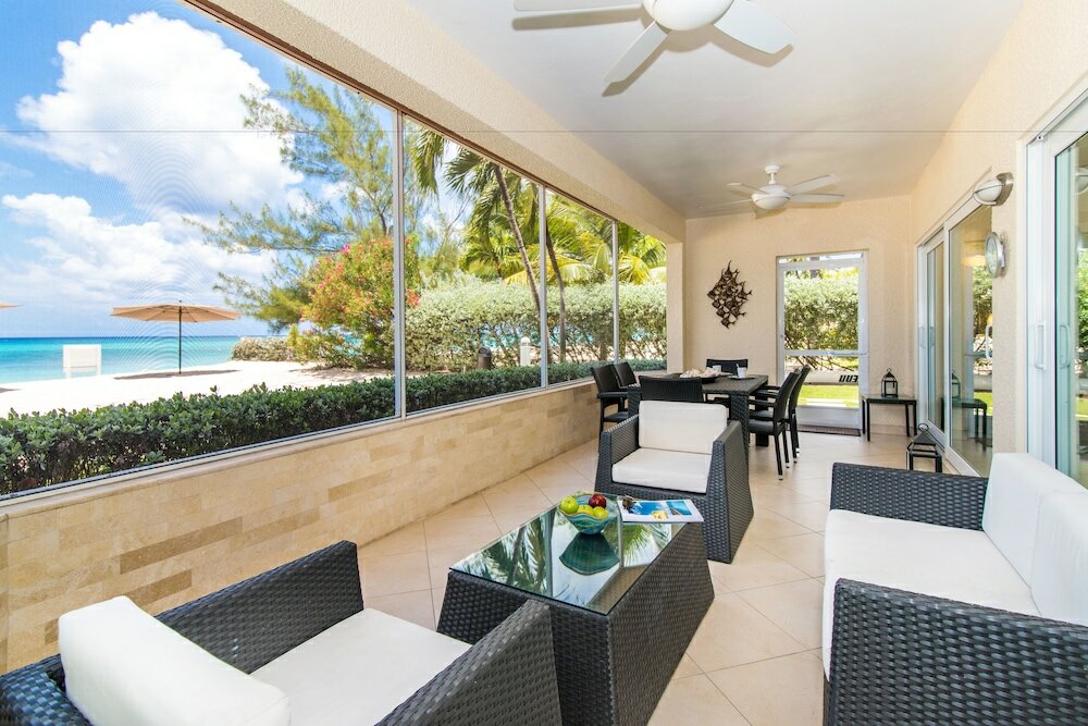 Фото The Colonial Club, Oceanfront Condos