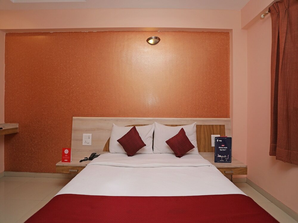 Фото Oyo 6401 The Neelam Executive