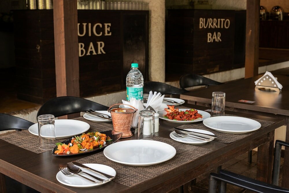 Фото Stone Wood Resort