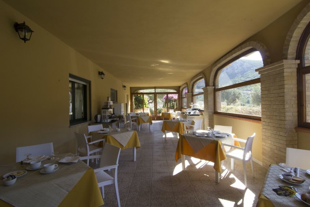 Фото Agriturismo Sa Rocca