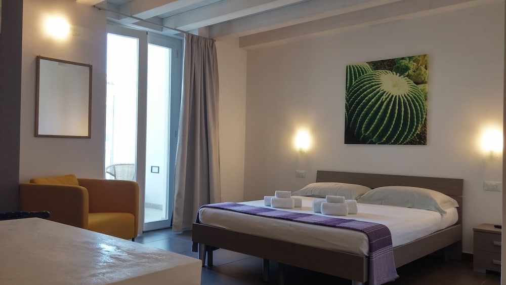 Фото Up Room & Suite