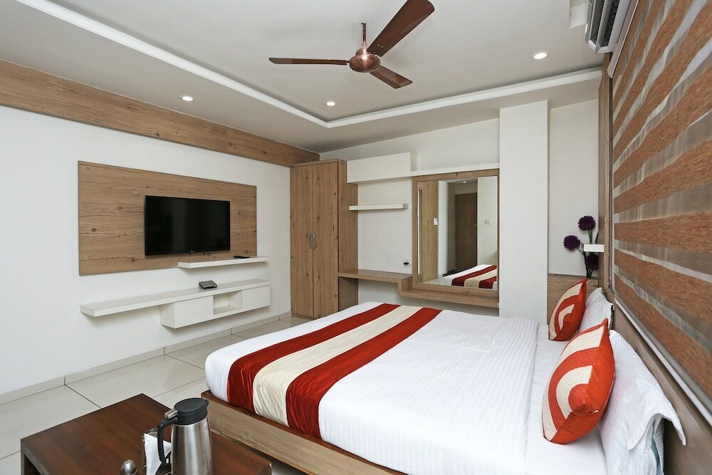 Фото Oyo Bho034 Hotel Ashirwad Regency