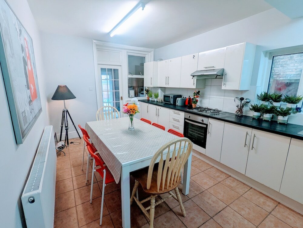 Фото TopHome Finsbury Park