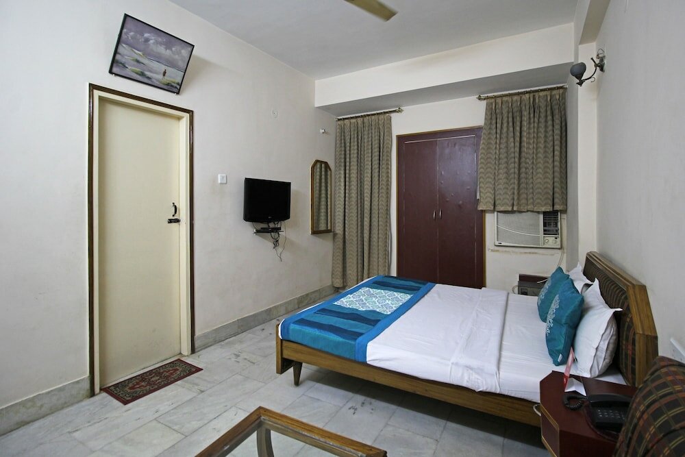 Фото Oyo 10400 Hotel The Ambassador