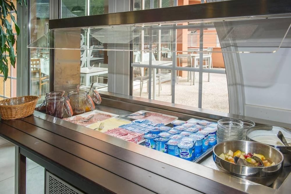 Фото Cévenol Hotel