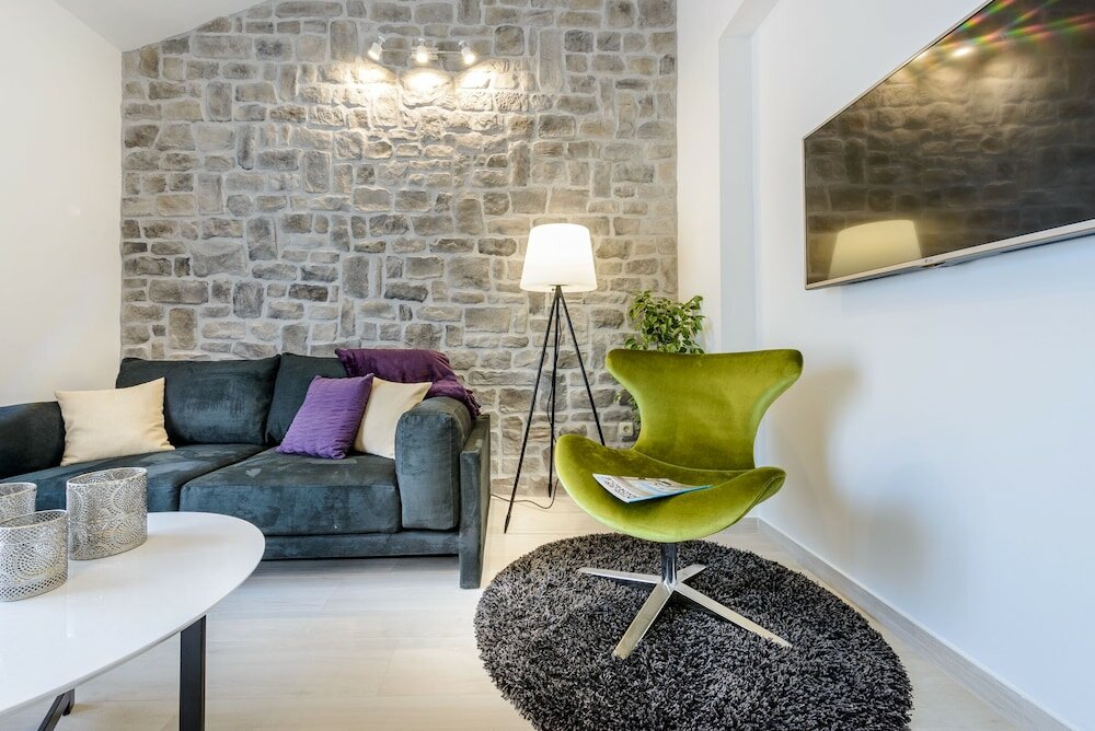 Фото Holiday Home with Private heated Pool, Sea view & Basketball Court