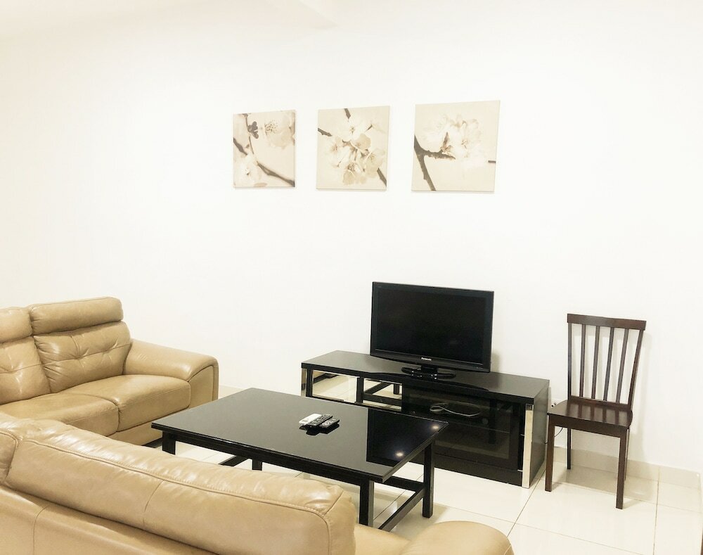 Фото Royal Regent Condominium by iHost