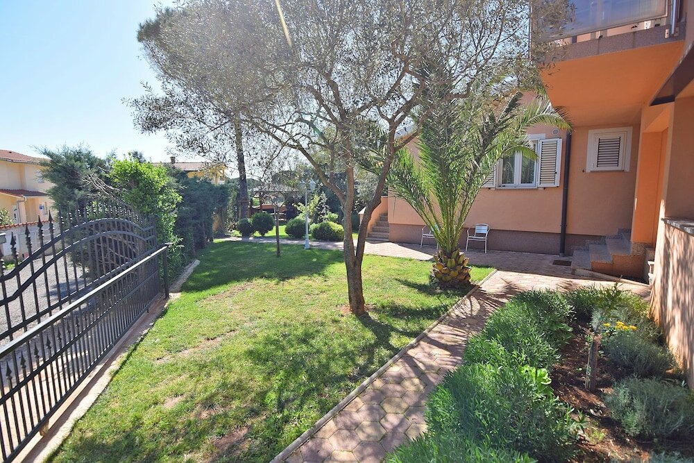 Фото Apartments Jeromela