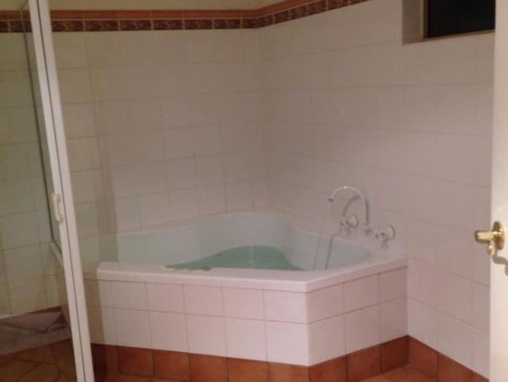 Фото Condobolin Motor Inn