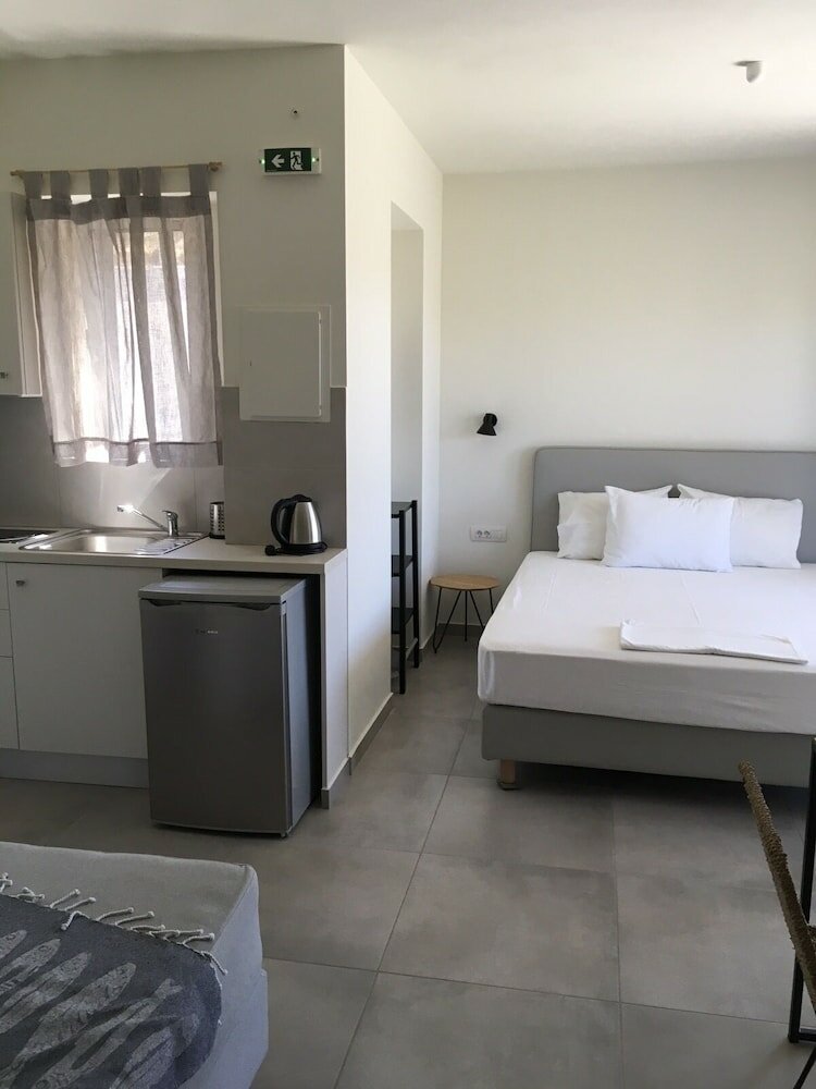 Фото Vourkari Village