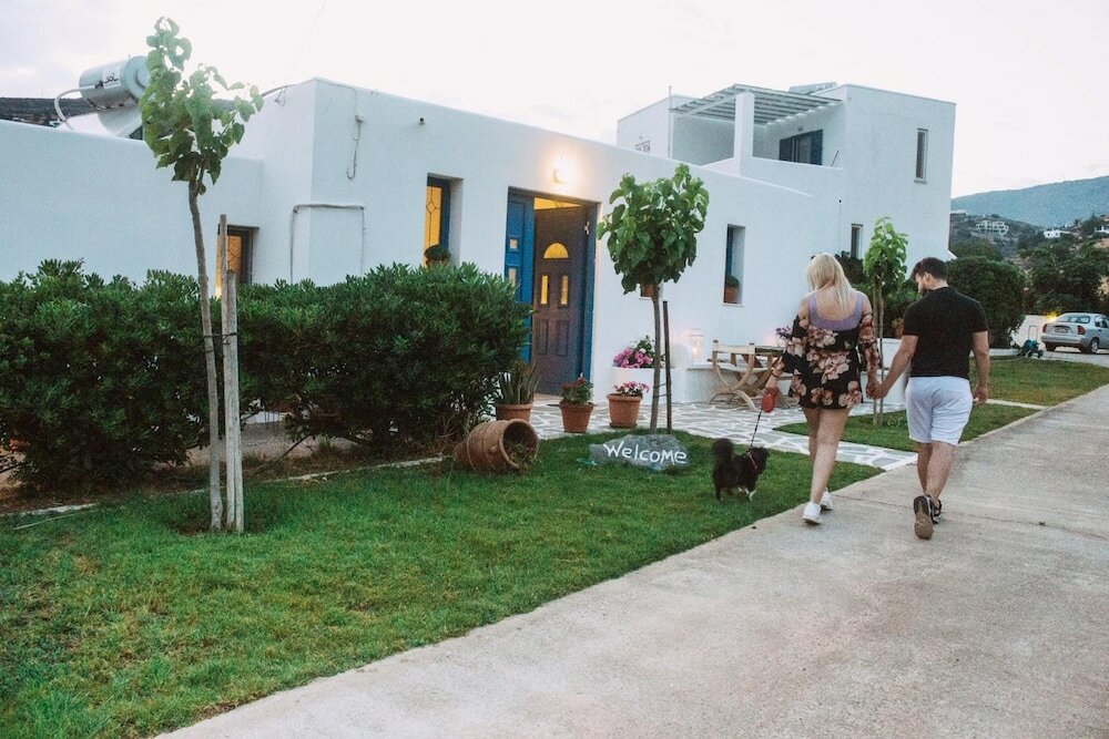 Фото Spanos Apartments