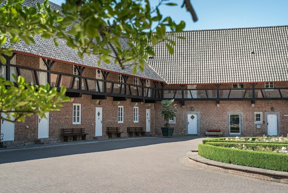 Hotel Burg Heimerzheim, North Rhine‑Westphalia, photo