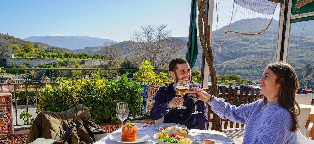 Фото Hostal y Apartamento Rural Los Naranjos