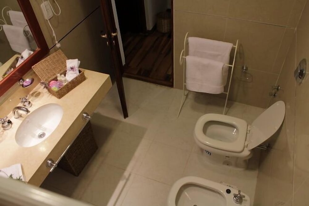 Фото Rio Arriba Suites Apartments y Resto