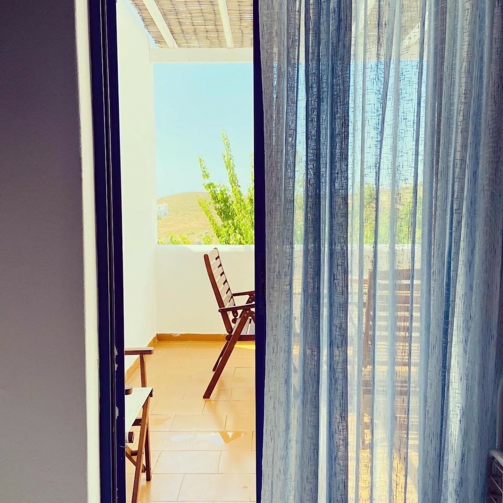 Фото Spanos Apartments