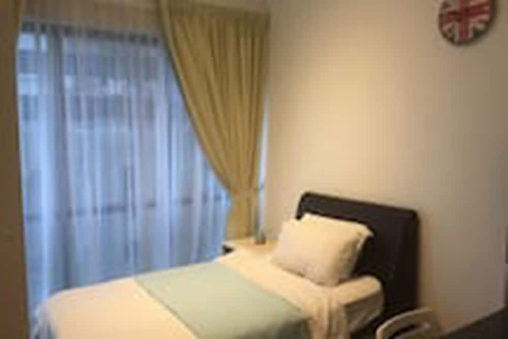 Фото Pipit Homestay at Element Ampang