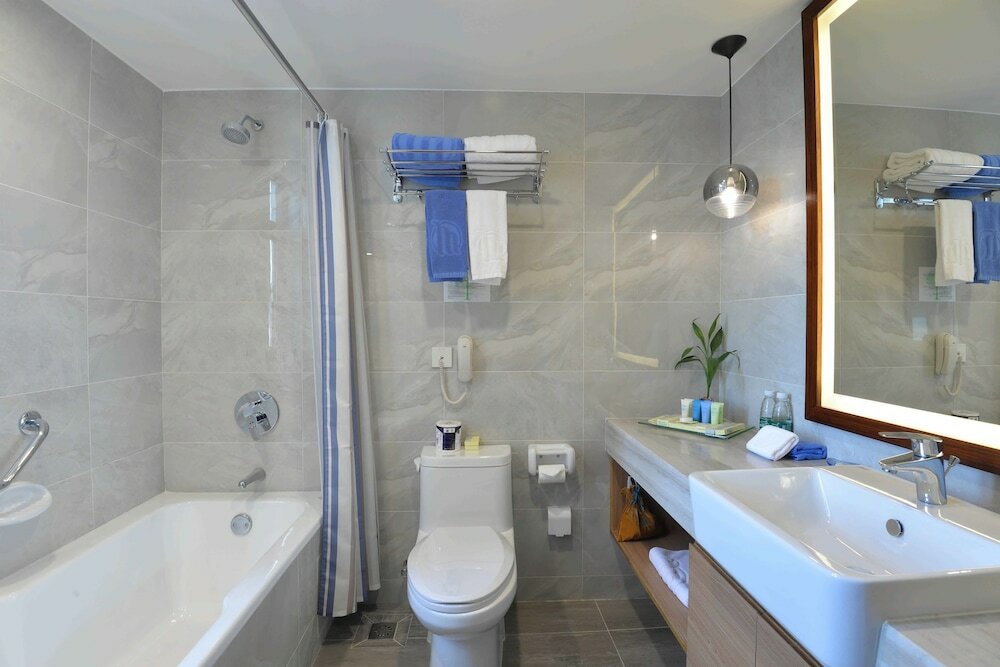 Фото Ming Wah Apartment Shenzhen