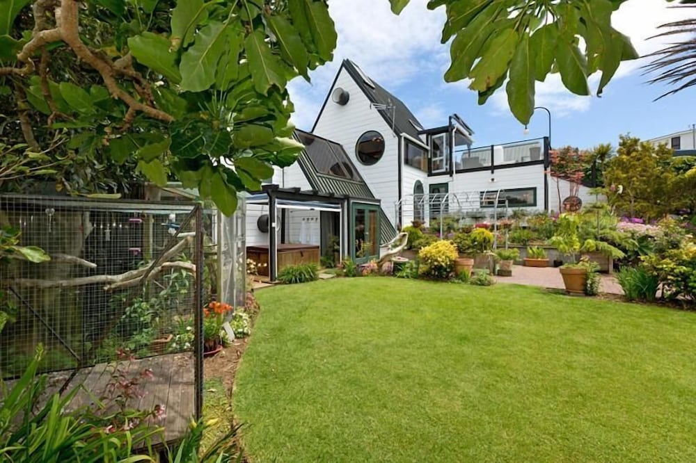 Фото Tivoli Homestay