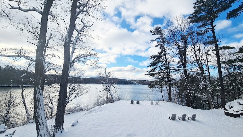 Фото Lakehouse Inn