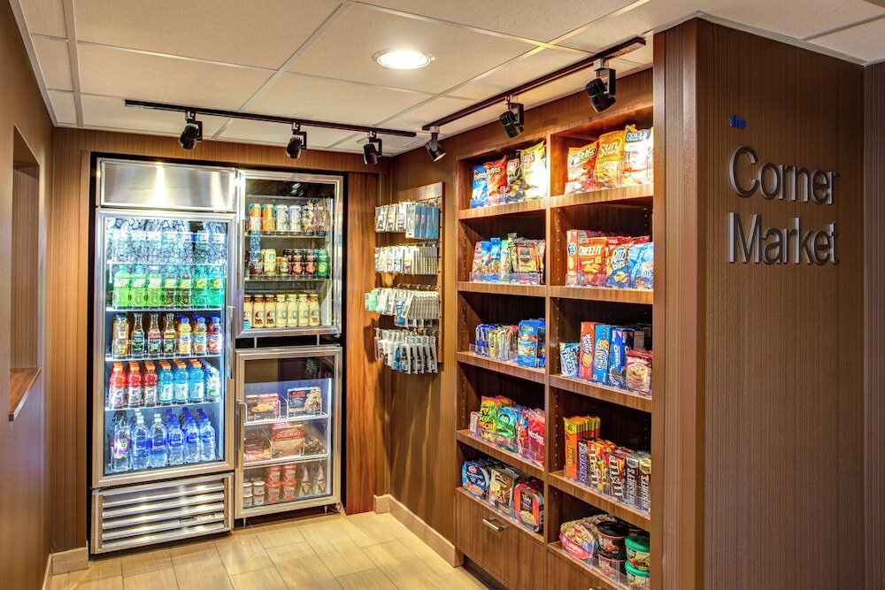 Фото Fairfield Inn & Suites Springfield Holyoke