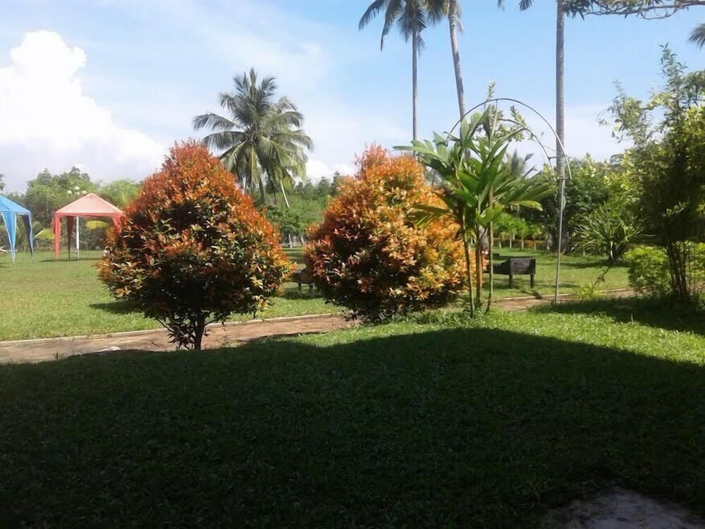 Фото Cinnamon Lake Inn