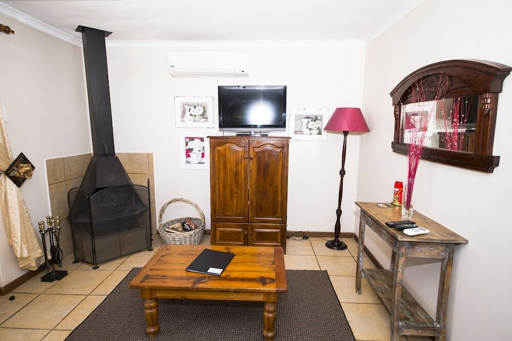 Фото Daisy Country Lodge