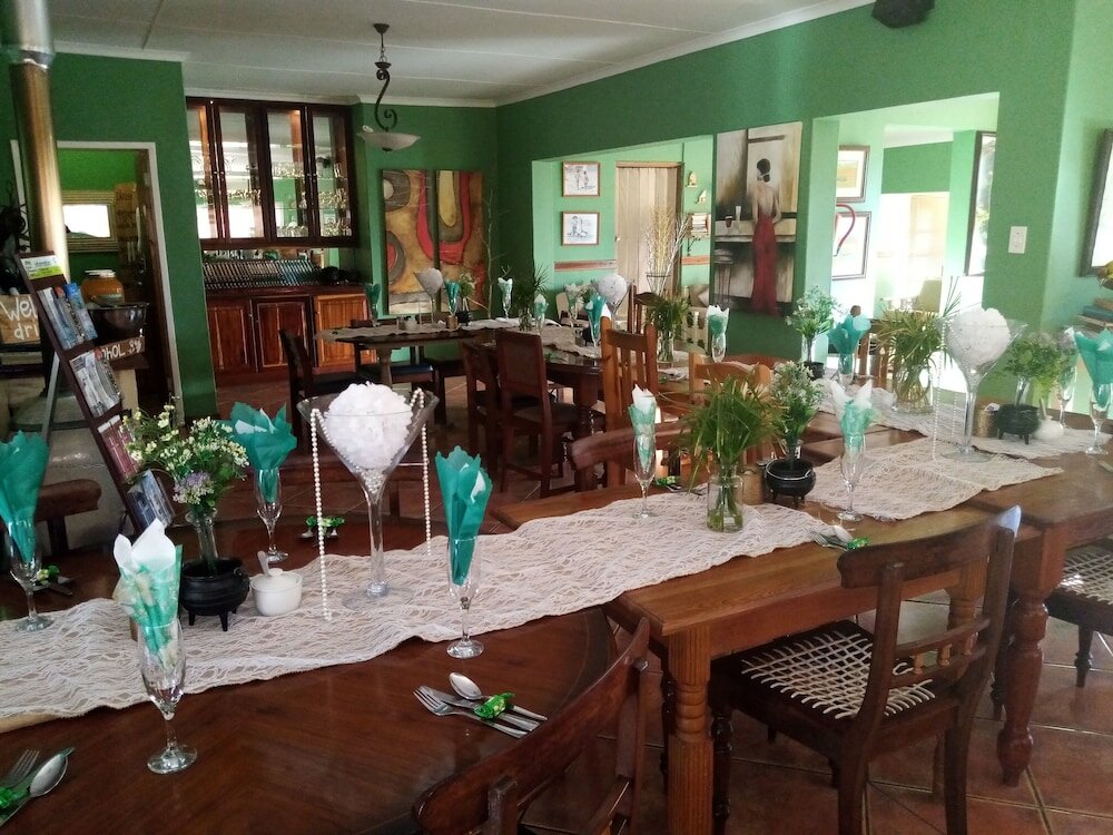 Фото Daisy Country Lodge